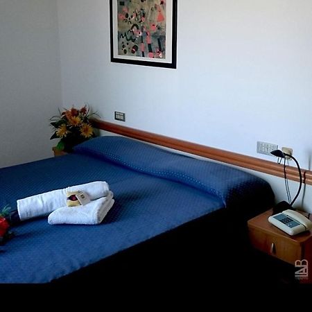 Hotel Grand Meeting Rimini Zewnętrze zdjęcie
