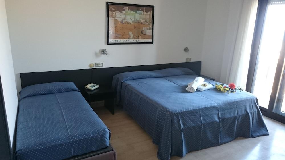 Hotel Grand Meeting Rimini Zewnętrze zdjęcie