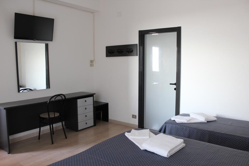 Hotel Grand Meeting Rimini Zewnętrze zdjęcie