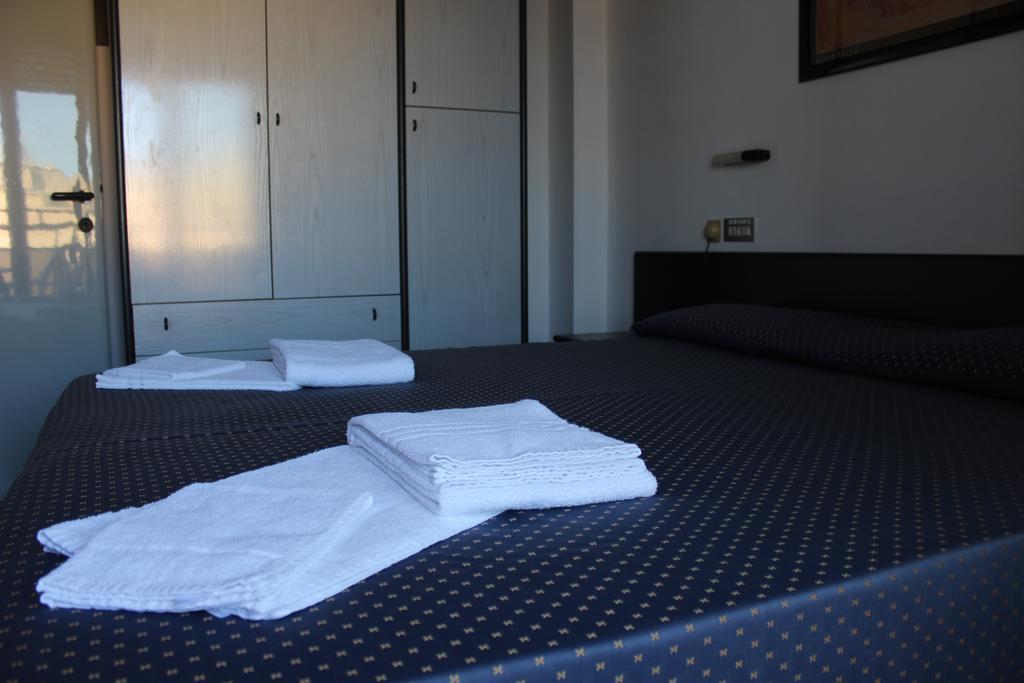 Hotel Grand Meeting Rimini Zewnętrze zdjęcie