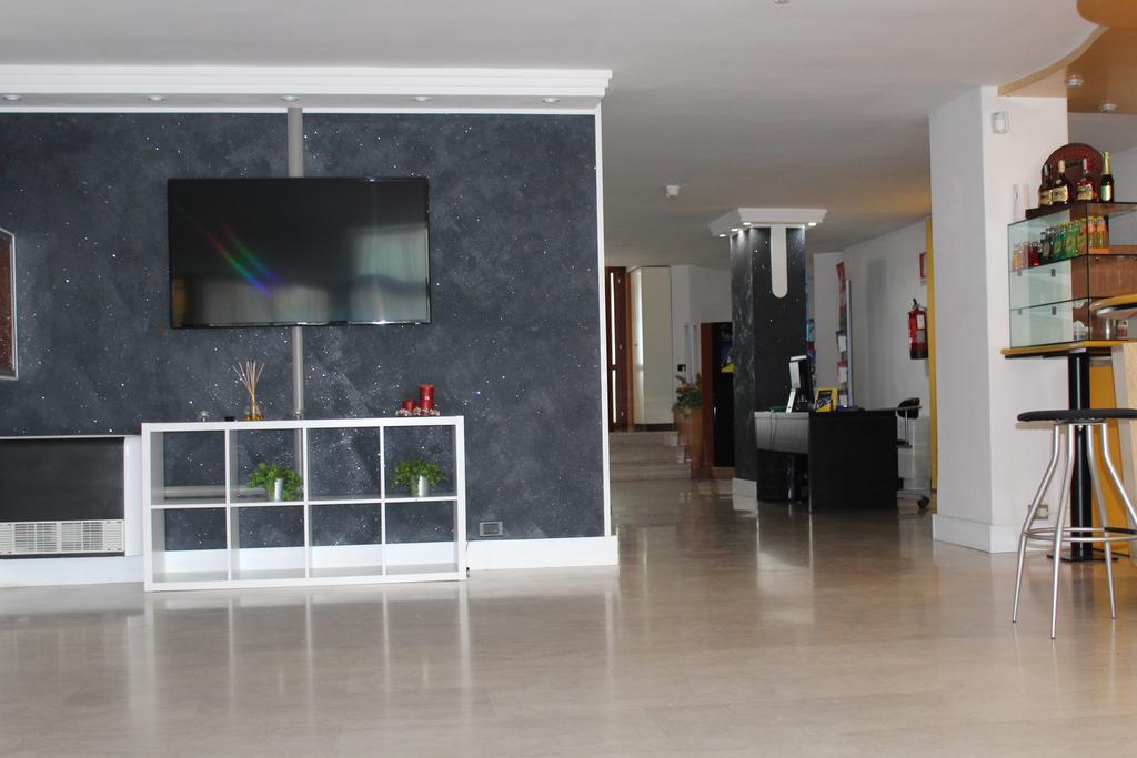 Hotel Grand Meeting Rimini Zewnętrze zdjęcie